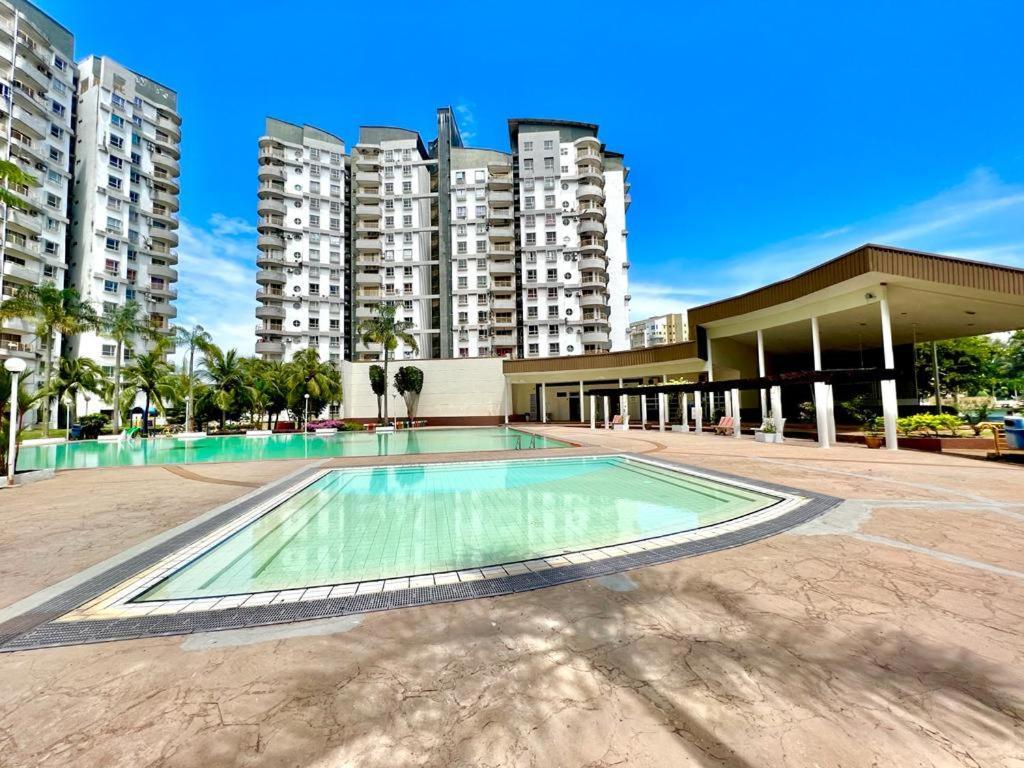 Maya Apartment Bay View Villas Port Dickson Ngoại thất bức ảnh
